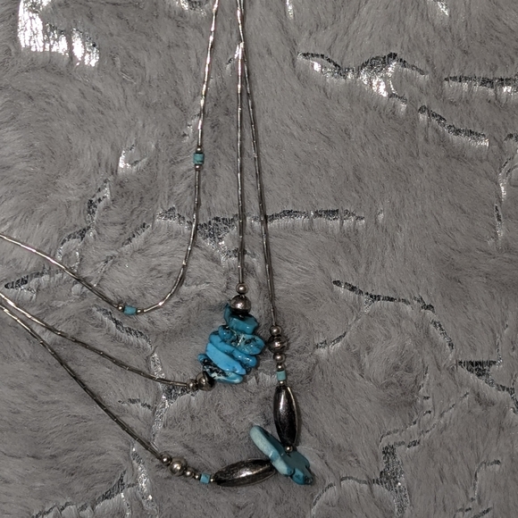 Vintage Silver Tourquoise Blue Three Strand Beaded Necklace - Picture 8 of 8